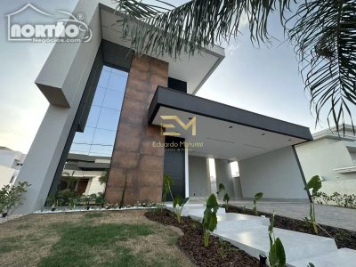 Casa, 13 quartos, 214 m² - Foto 1