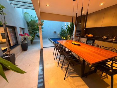 Casa, 3 quartos, 300 m² - Foto 1