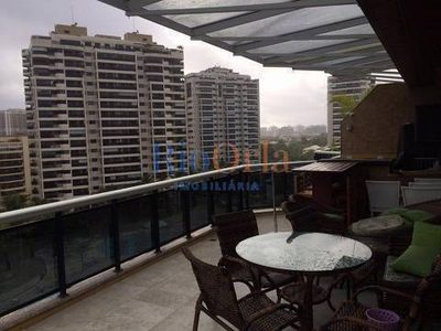 Cobertura, 3 quartos, 224 m² - Foto 3