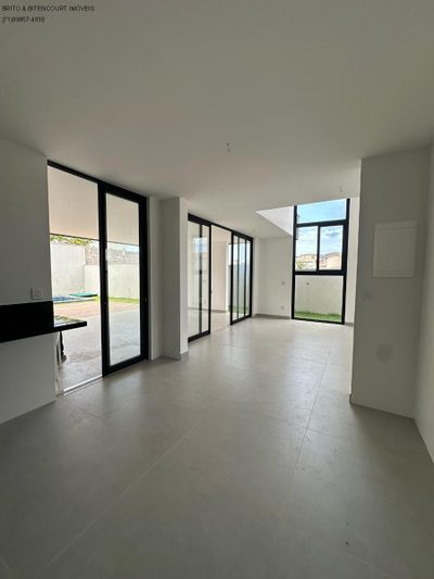 Sobrado, 4 quartos, 246 m² - Foto 2