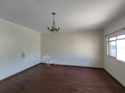 Casa, 3 quartos, 218 m² - Foto 2