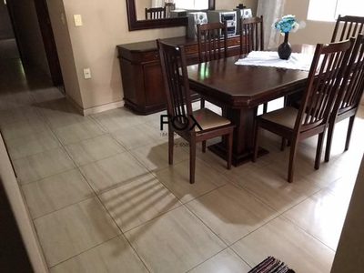 Casa, 3 quartos, 220 m² - Foto 3