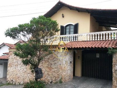 Sobrado, 3 quartos, 262 m² - Foto 2
