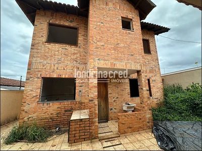 Casa, 3 quartos, 250 m² - Foto 1