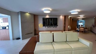 Apartamento, 3 quartos, 220 m² - Foto 1