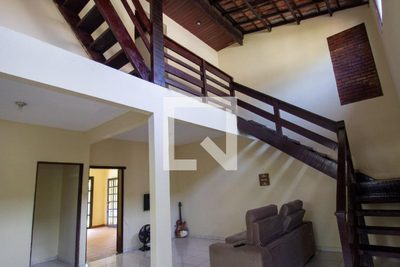 Casa, 4 quartos, 250 m² - Foto 2