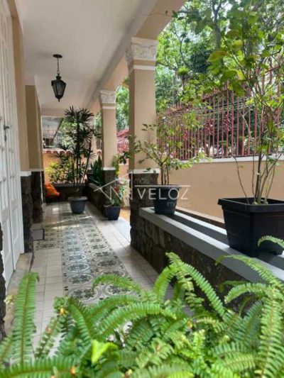 Apartamento, 3 quartos, 216 m² - Foto 2