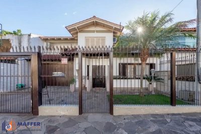 Casa, 5 quartos, 327 m² - Foto 1