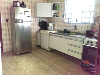Casa, 3 quartos, 172 m² - Foto 2