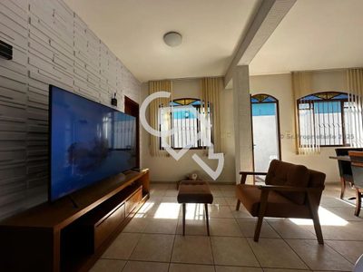 Casa, 5 quartos, 170 m² - Foto 2