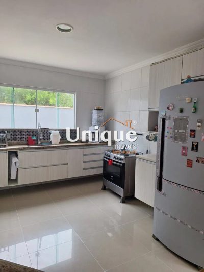 Casa, 5 quartos, 179 m² - Foto 5