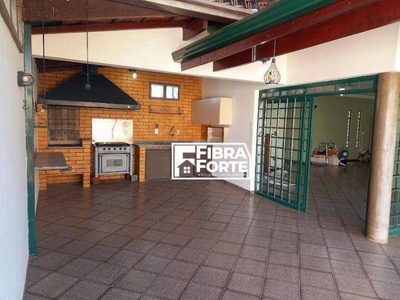 Casa, 4 quartos, 302 m² - Foto 2