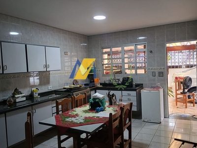 Casa, 2 quartos, 228 m² - Foto 4