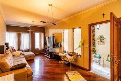 Casa, 3 quartos, 245 m² - Foto 2