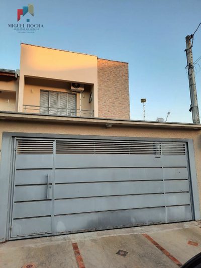 Sobrado, 3 quartos, 174 m² - Foto 1