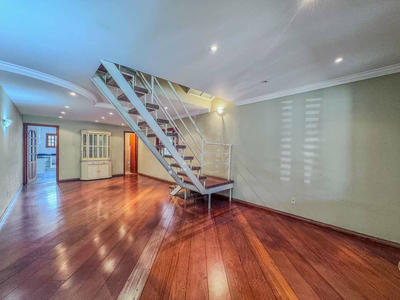 Casa, 3 quartos, 159 m² - Foto 1