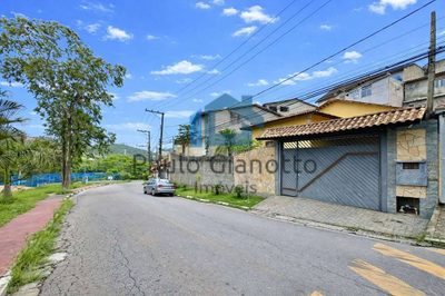 Casa, 3 quartos, 280 m² - Foto 2