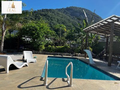 Casa, 5 quartos, 24585 m² - Foto 1