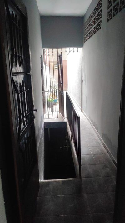 Sobrado, 1 quarto, 300 m² - Foto 2
