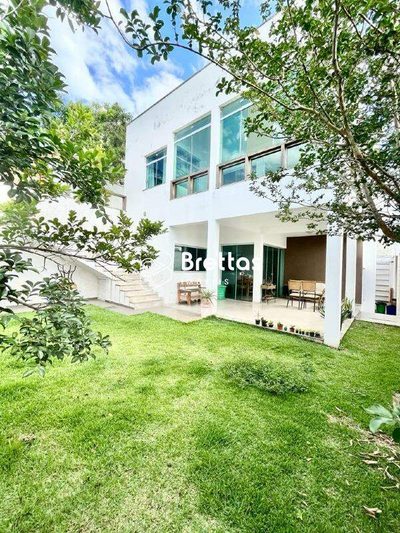 Casa, 5 quartos, 200 m² - Foto 1
