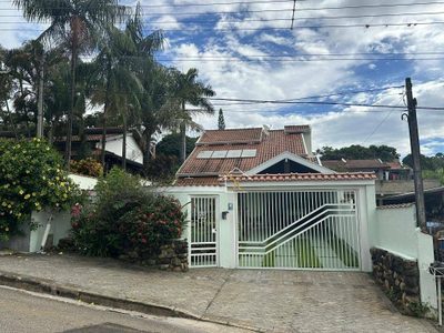 Casa, 3 quartos, 230 m² - Foto 1