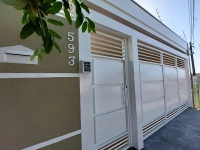 Casa, 3 quartos, 200 m² - Foto 1