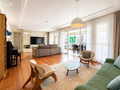 Apartamento, 3 quartos, 156 m² - Foto 1