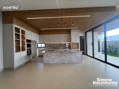 Casa, 1 quarto, 223 m² - Foto 1