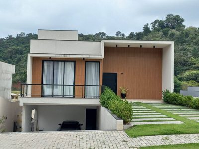 Casa, 3 quartos, 234 m² - Foto 2