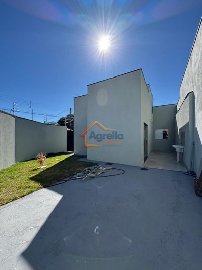 Casa, 3 quartos, 60 m² - Foto 1
