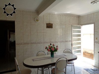 Casa, 2 quartos, 240 m² - Foto 1