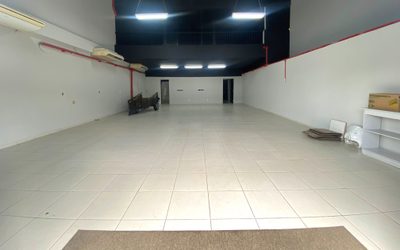 Loja-Salão, 200 m² - Foto 1