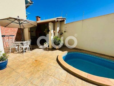 Casa, 3 quartos, 225 m² - Foto 2