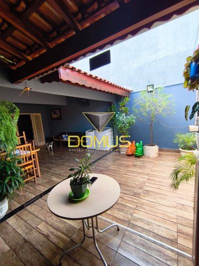 Casa, 3 quartos, 104 m² - Foto 1