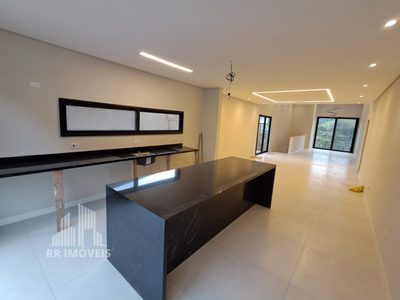 Casa, 3 quartos, 234 m² - Foto 2