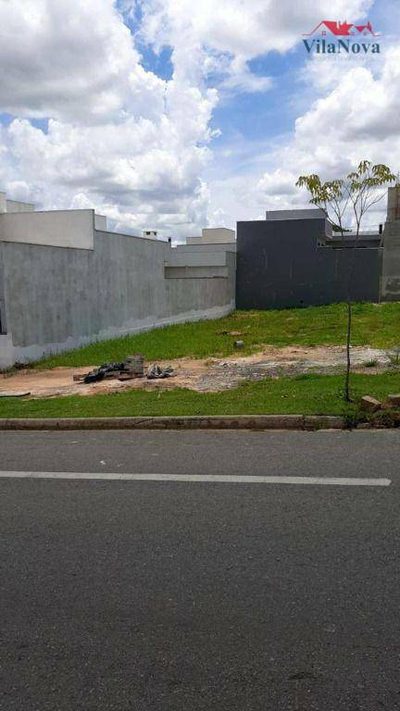 Loteamento e Condomínio, 300 m² - Foto 1