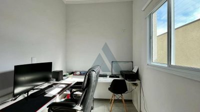Casa, 4 quartos, 240 m² - Foto 2