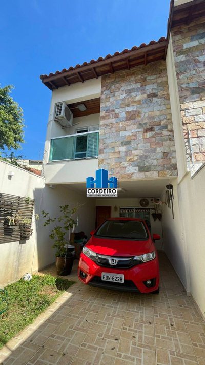 Sobrado, 3 quartos, 101 m² - Foto 1