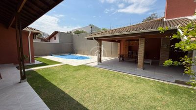 Casa, 3 quartos, 268 m² - Foto 1