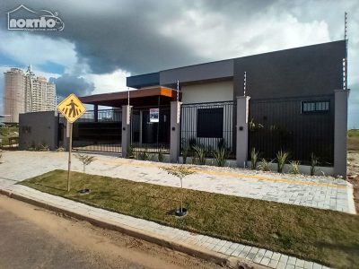 Casa, 4 quartos, 170 m² - Foto 1