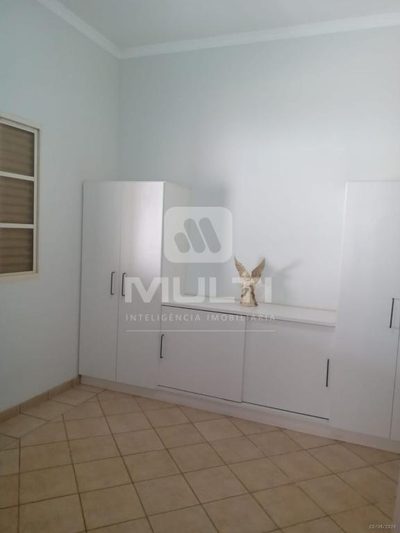Casa, 3 quartos, 200 m² - Foto 2