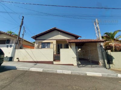 Casa, 2 quartos, 130 m² - Foto 1