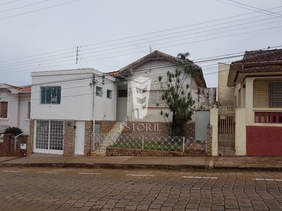 Casa, 2 quartos, 1141 m² - Foto 1