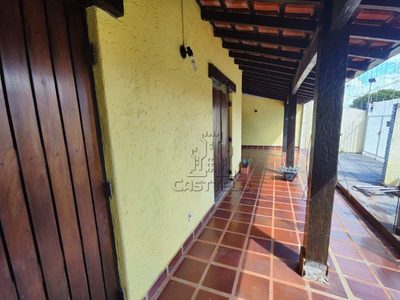 Casa, 4 quartos, 225 m² - Foto 2