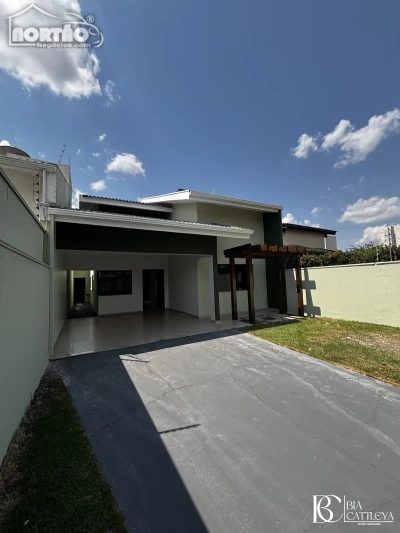Casa, 3 quartos - Foto 1
