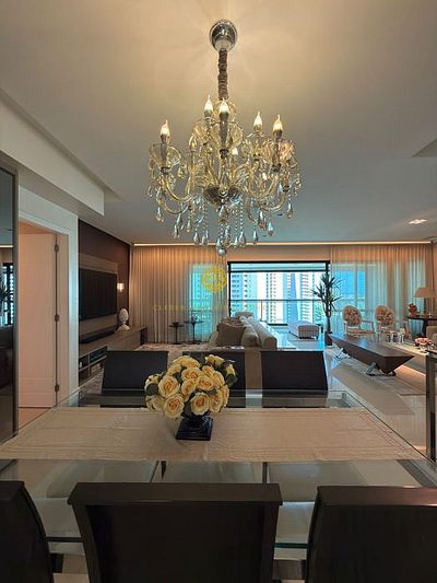Apartamento, 3 quartos, 206 m² - Foto 1
