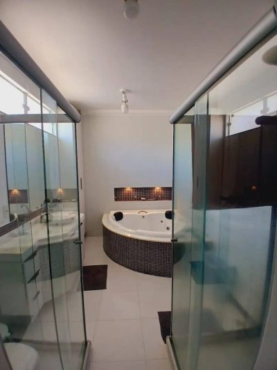Casa de Condomínio, 4 quartos - Foto 1