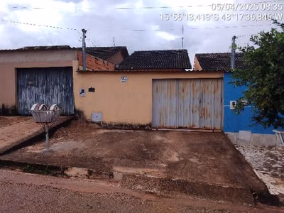 Casa, 2 quartos, 180 m² - Foto 1