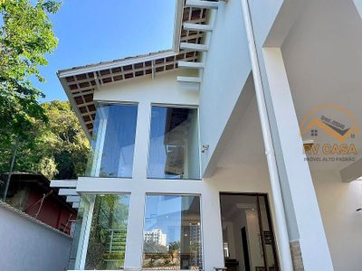 Casa, 3 quartos, 220 m² - Foto 1