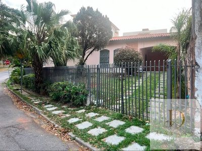 Casa, 2 quartos, 237 m² - Foto 1